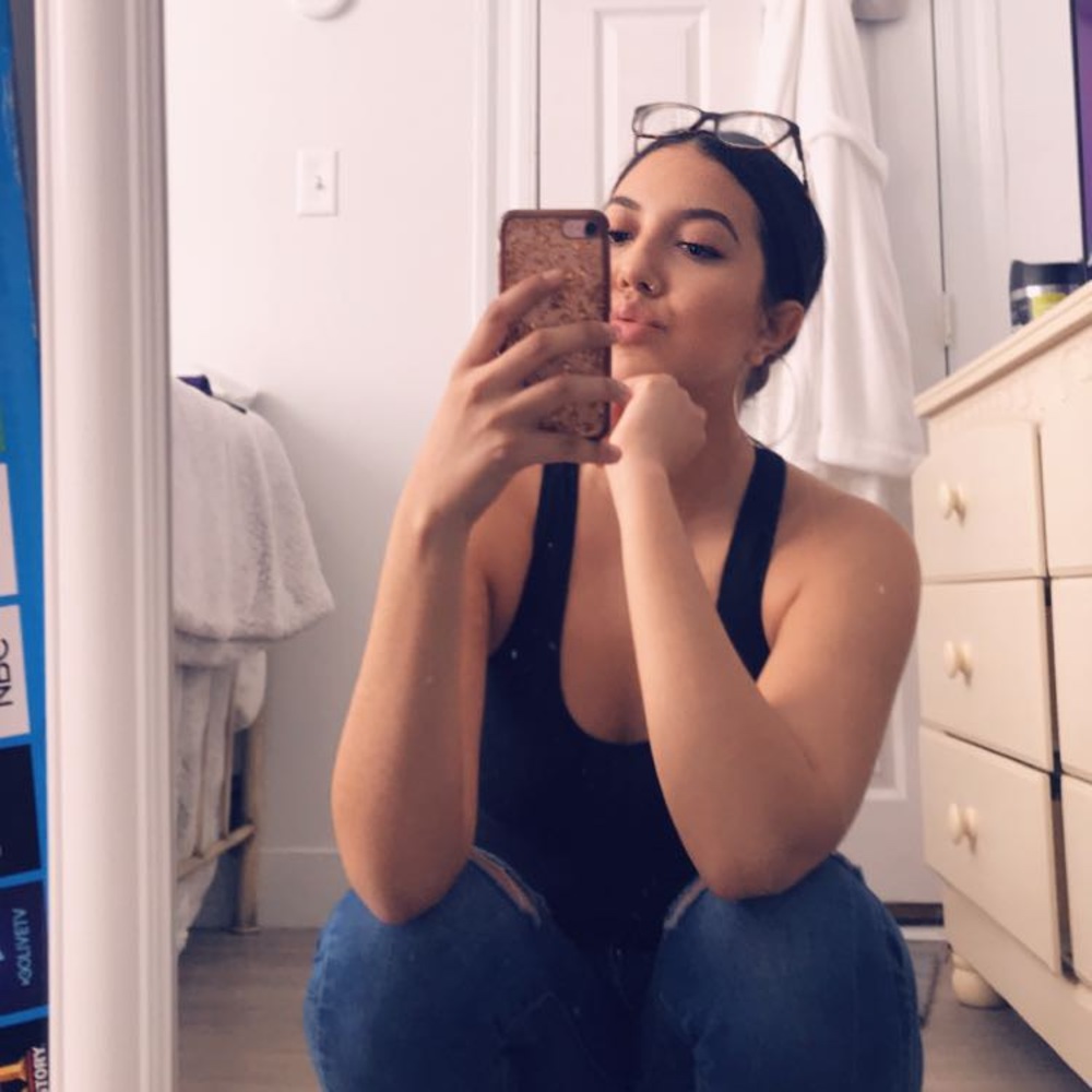 Meet your Posher, Karissa